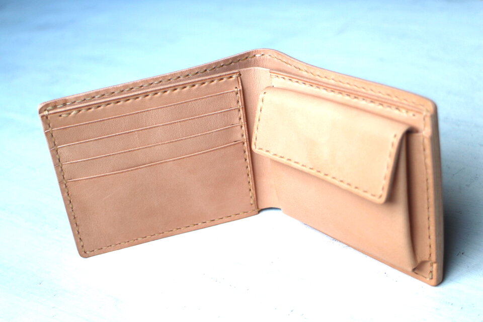 受注生産品】二つ折り財布 ～栃木サドルレザー～ | iichi 日々の暮らし