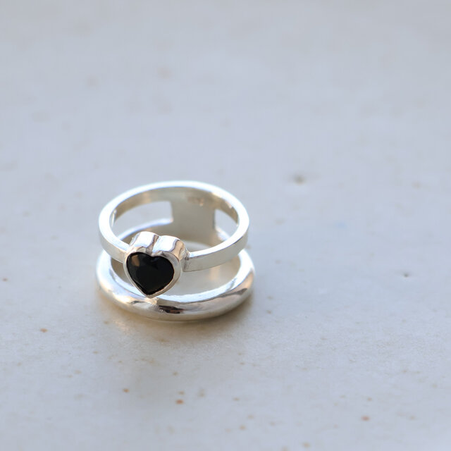 ハートピンキーリング オニキス SILVER925 | iichi 日々の暮らしを