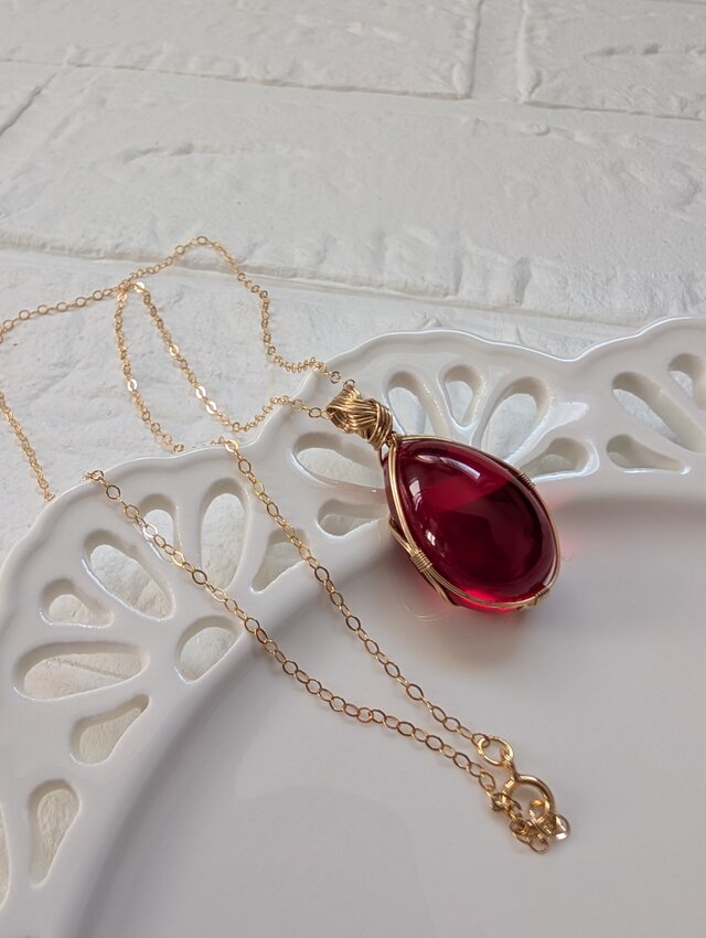 女神巻き® インドネシア産アンダラクリスタル クリアレッド ペンダント