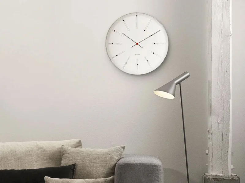 Arne Jacobsen Clocks Bankers Wall clock – White Ø. 29 cm | Mohd Shop
