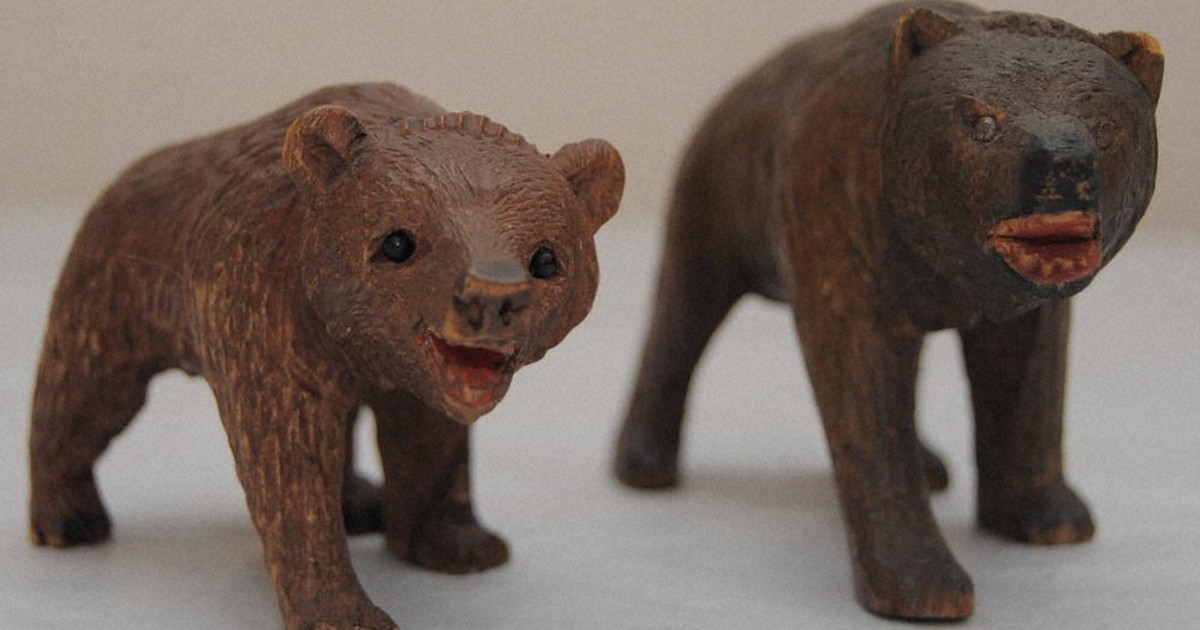 北海道の木彫り熊「第1号」全国巡回へ 2024年に生誕100周年 | 毎日新聞