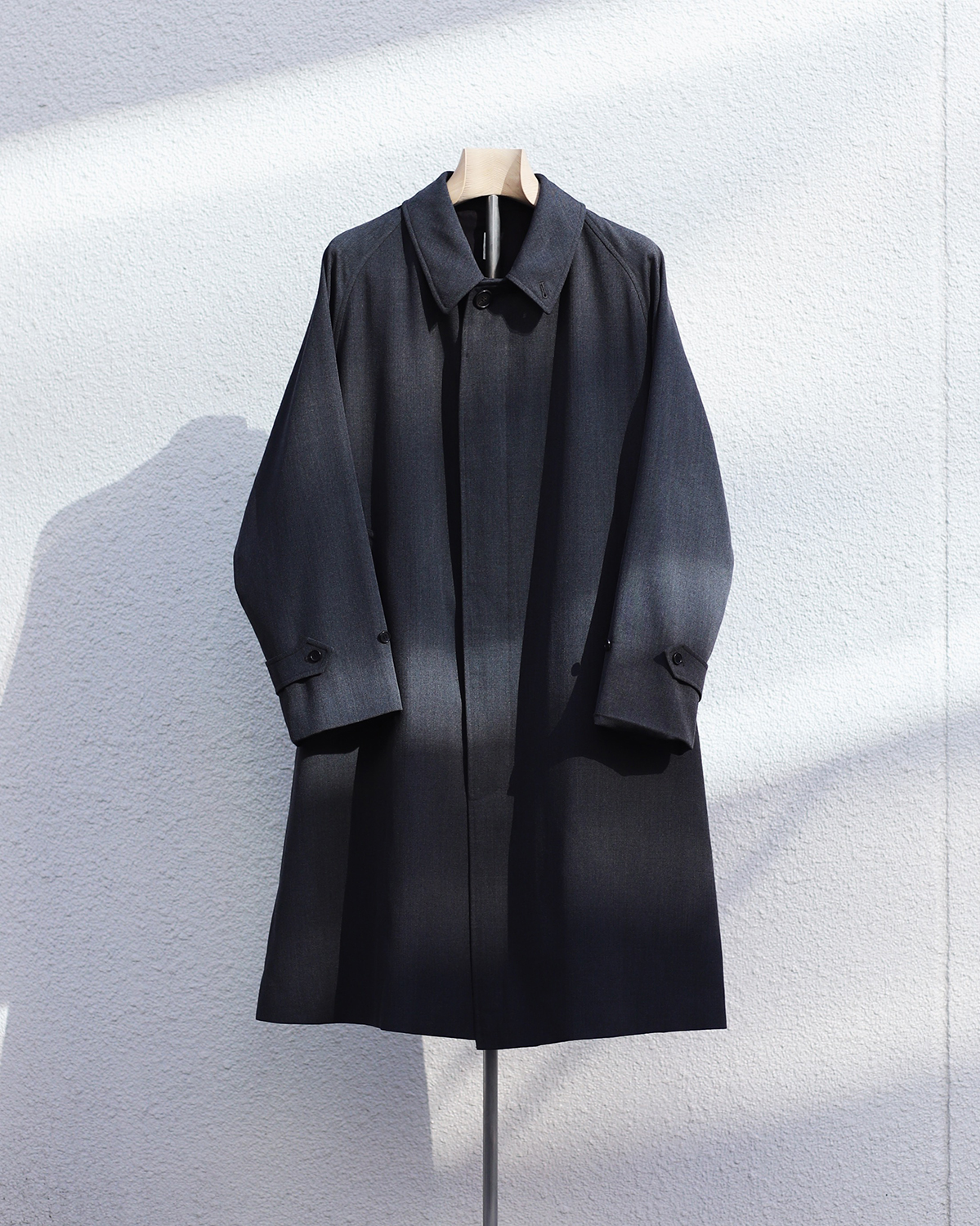 LEのバルカラーコートにウール素材が新登場