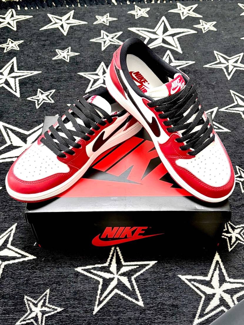 トロフィールーム × ナイキ エアジョーダン1 レトロ ハイ OG 