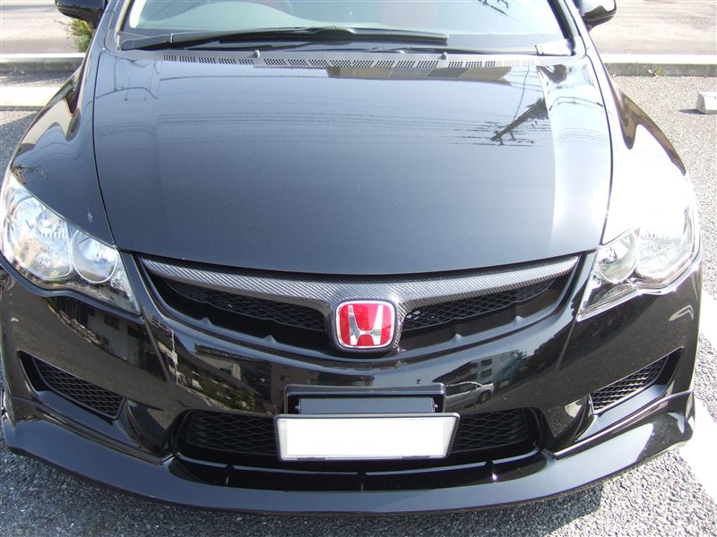 VISION FD2 シビックタイプR用カーボンフロントグリル のパーツ