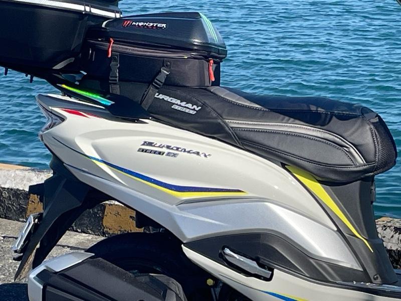 スズキ(純正) シートカバー：バーグマンストリート125 専用 のパーツ