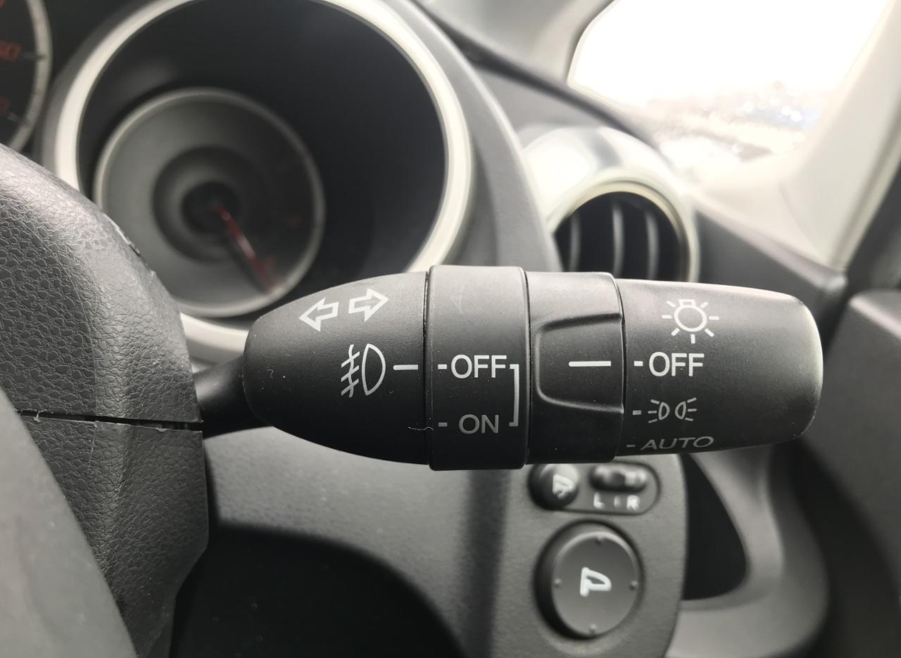 ホンダ(純正) フィットシャトル用フォグスイッチ付ウインカーレバー の