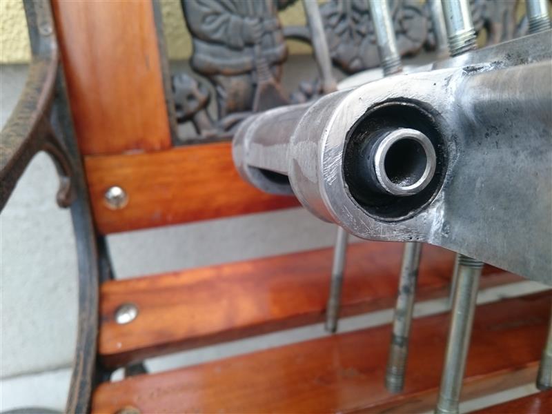 エンジンマウントダンパー交換（ヤマハ RZ250）by Aka-tombow - みんカラ