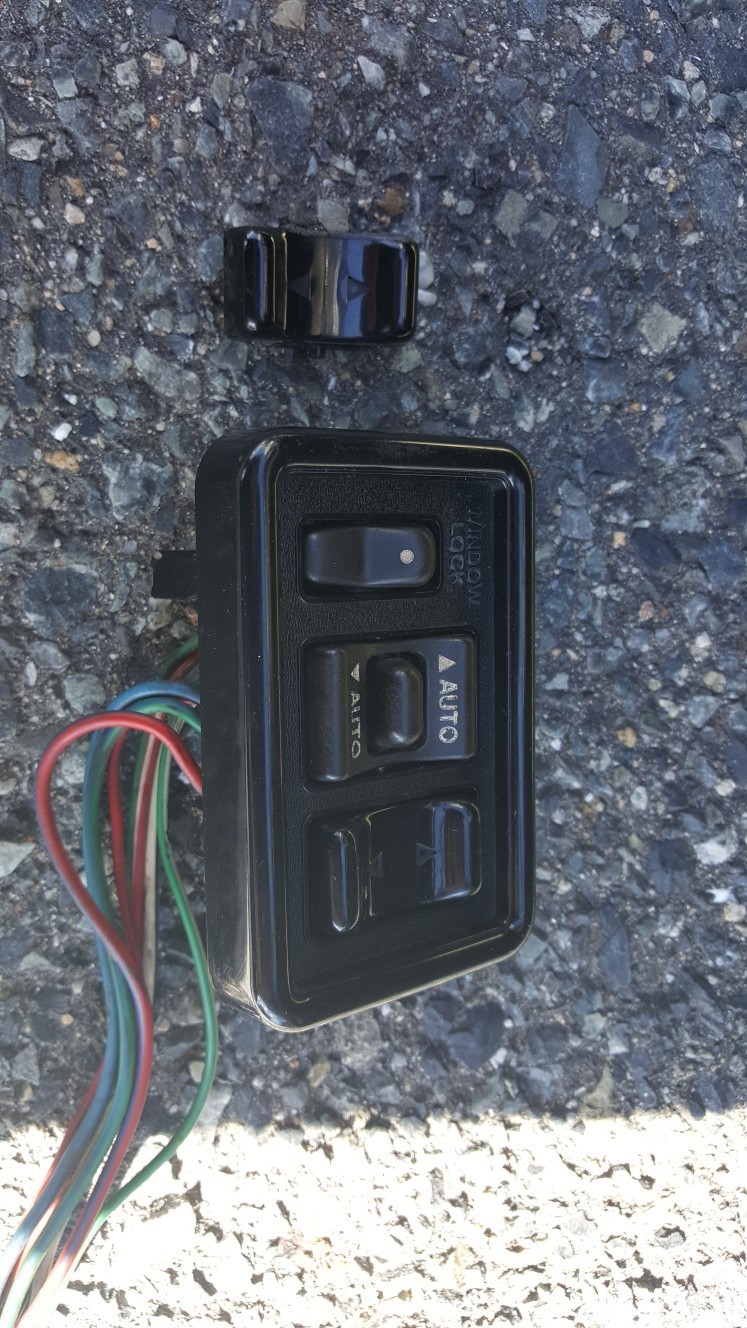 パワーウィンドウスイッチの修理（トヨタ カローラレビン・AE85/86）by