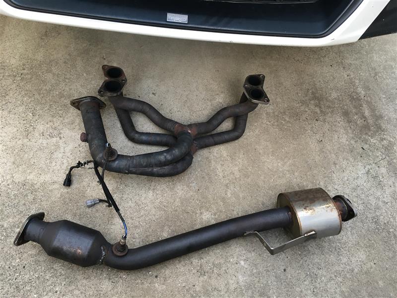 フロントパイプ割れ修理、エキマニバンテージ巻き（トヨタ 86・ZN6）by