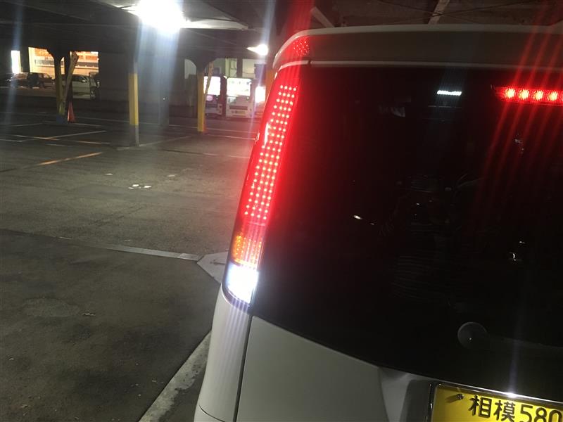 日産(純正) フルLEDテール+スモーク化 のパーツレビュー | ルークス(う