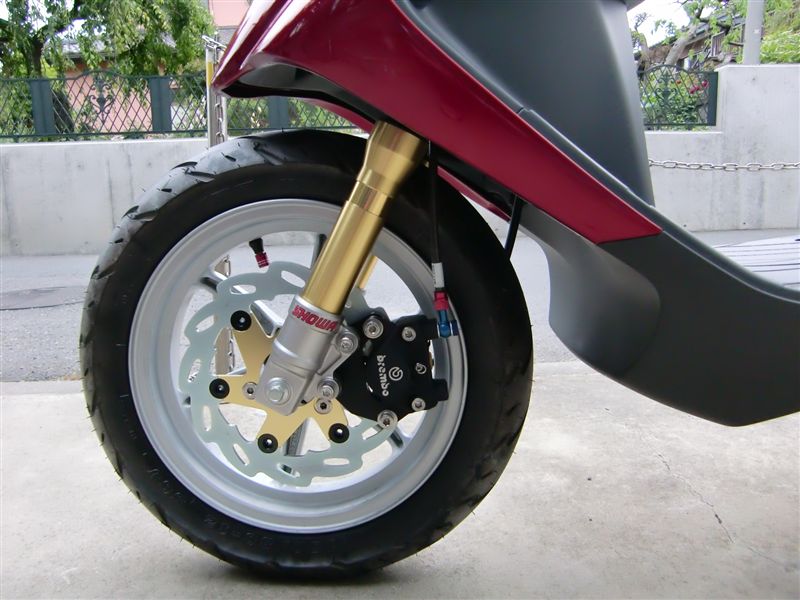 SUZUKI ZZフロント 12インチホイール のパーツレビュー