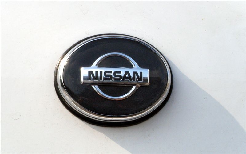 日産純正 トランクキーシリンダーエンブレム のパーツレビュー