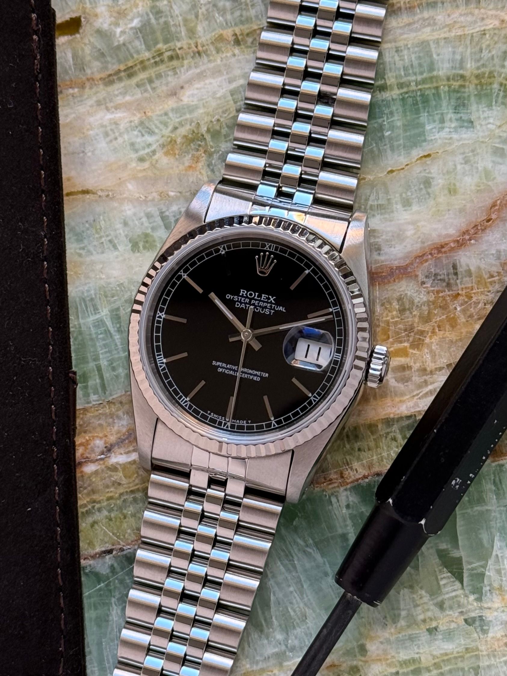 Rolex Datejust 16234 Black 1990 with original box and papers 3