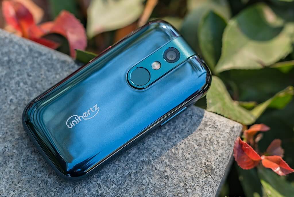 Unihertz Jelly 2 - 最小の 3.0 インチ画面スマートフォン