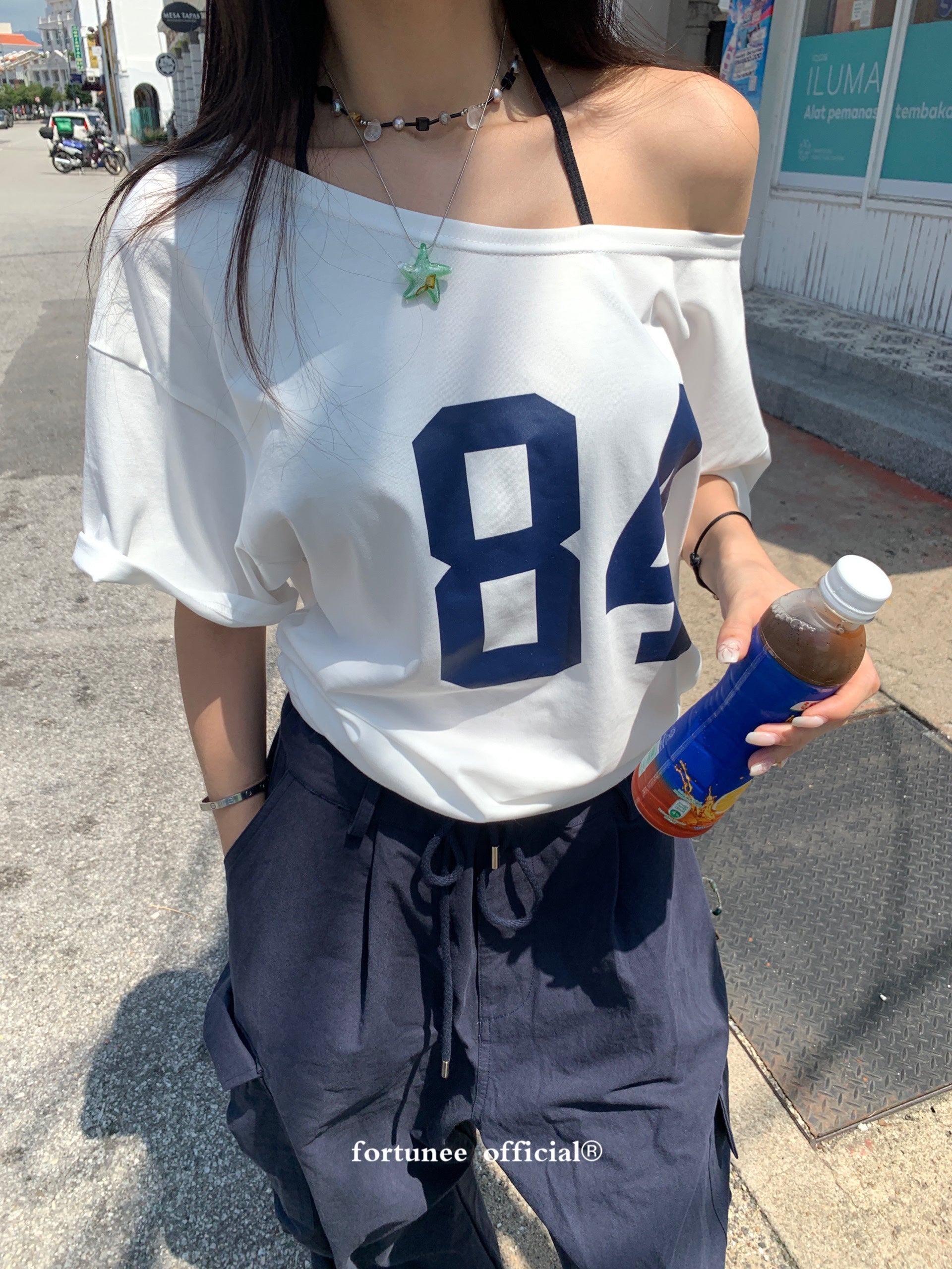 Number printed off-shoulder short-sleeved tee - dereborujo | 60