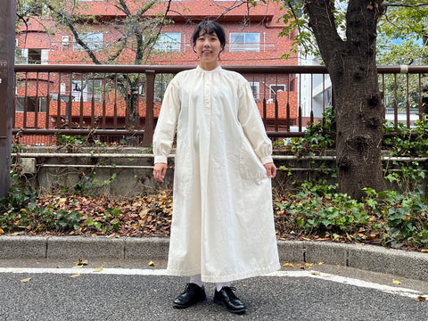 店舗限定先行発売》VINTAGE GATHER DRESS – ナイジェル・ケーボン
