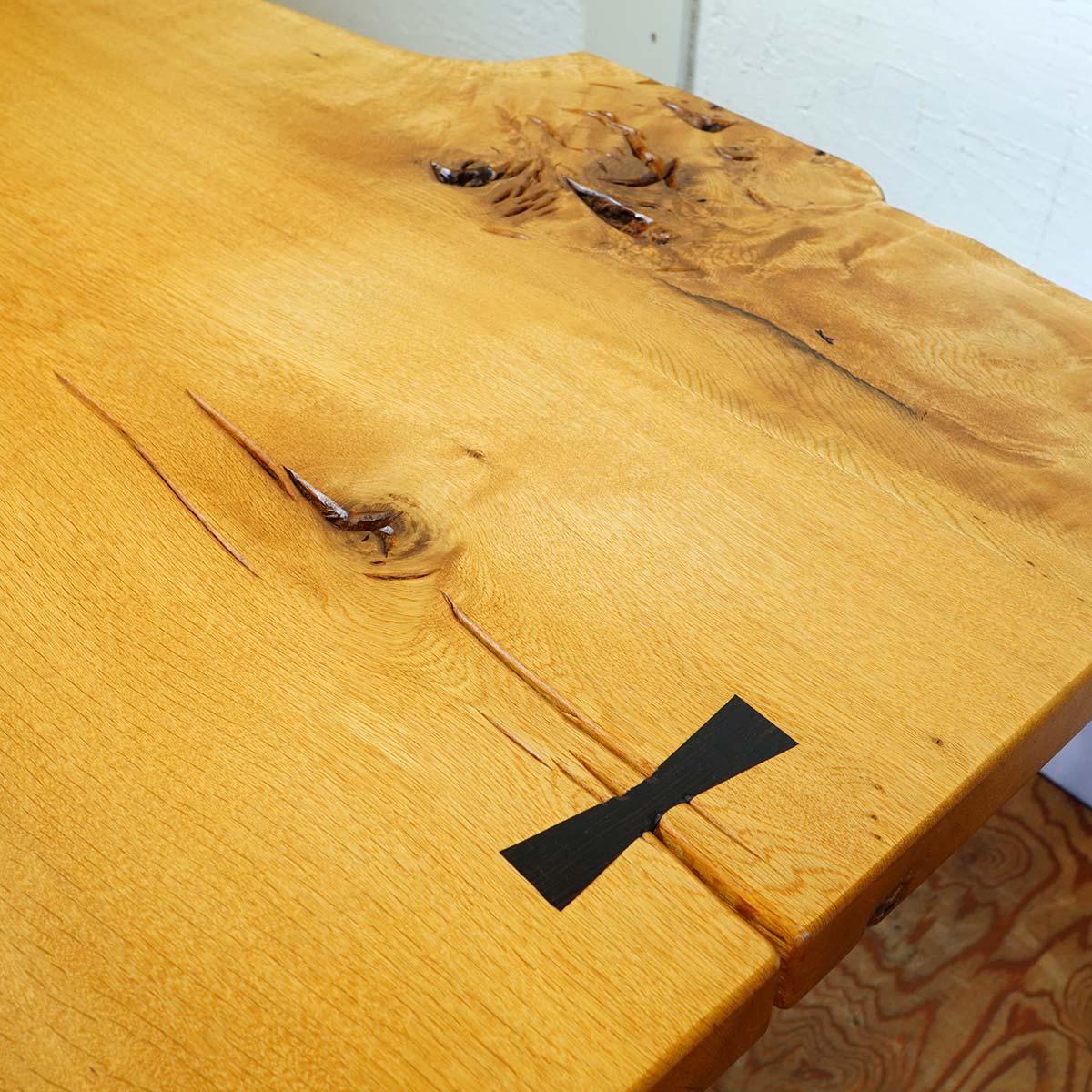 一枚板 テーブル ナラ材 ダイニングテーブル 中古 耳 天然木 オイル