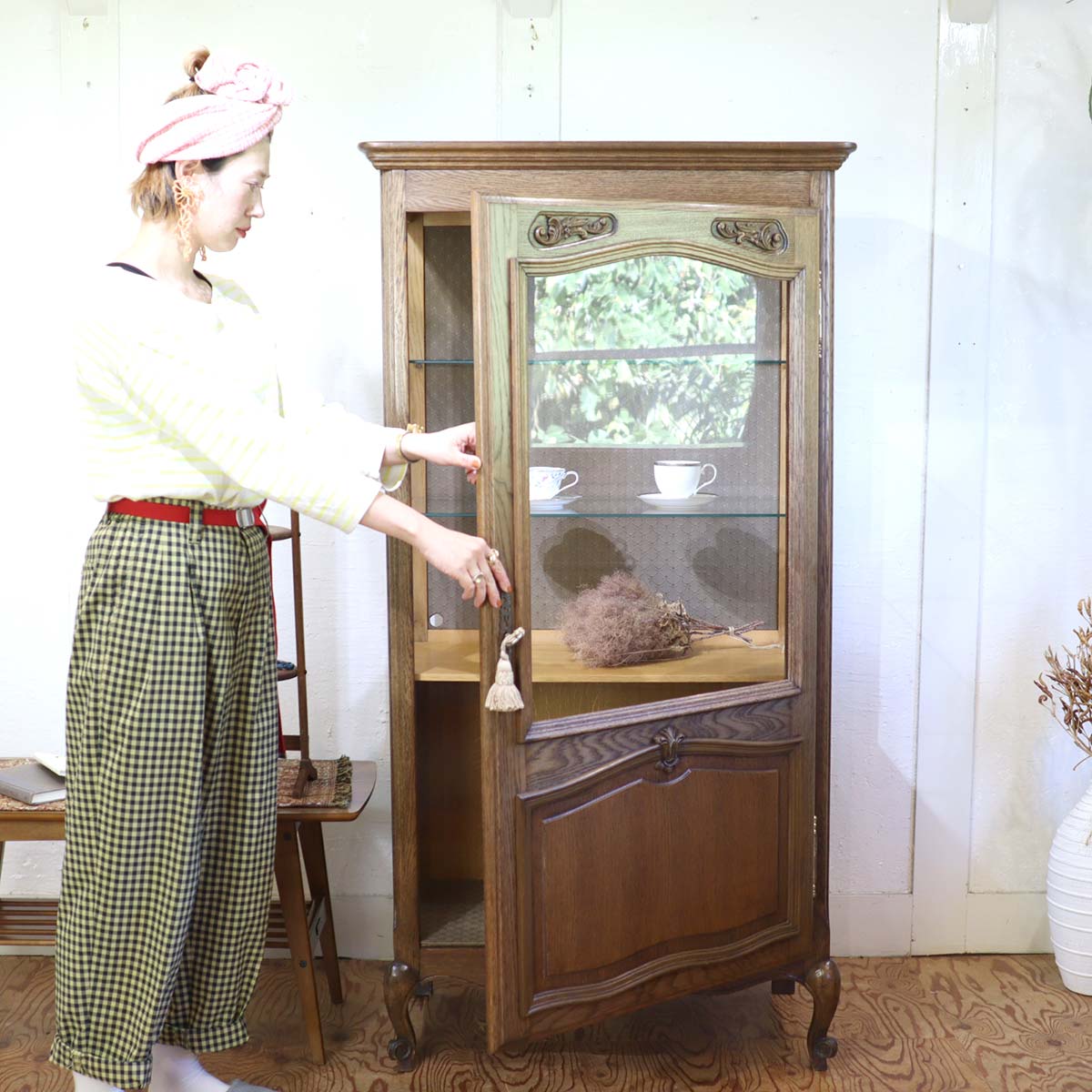 キュリオケース ショーケース 飾り棚 ガラス アンティーク 中古
