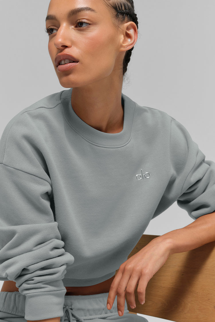 Cropped Accolade Crewneck - Lunar Grey | ALO