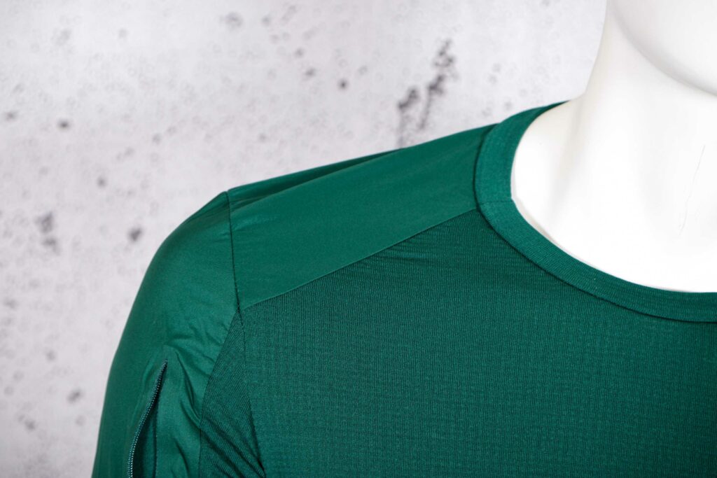 Rapha Explore Long Sleeve Pullover - Cycling News | Bike Reviews