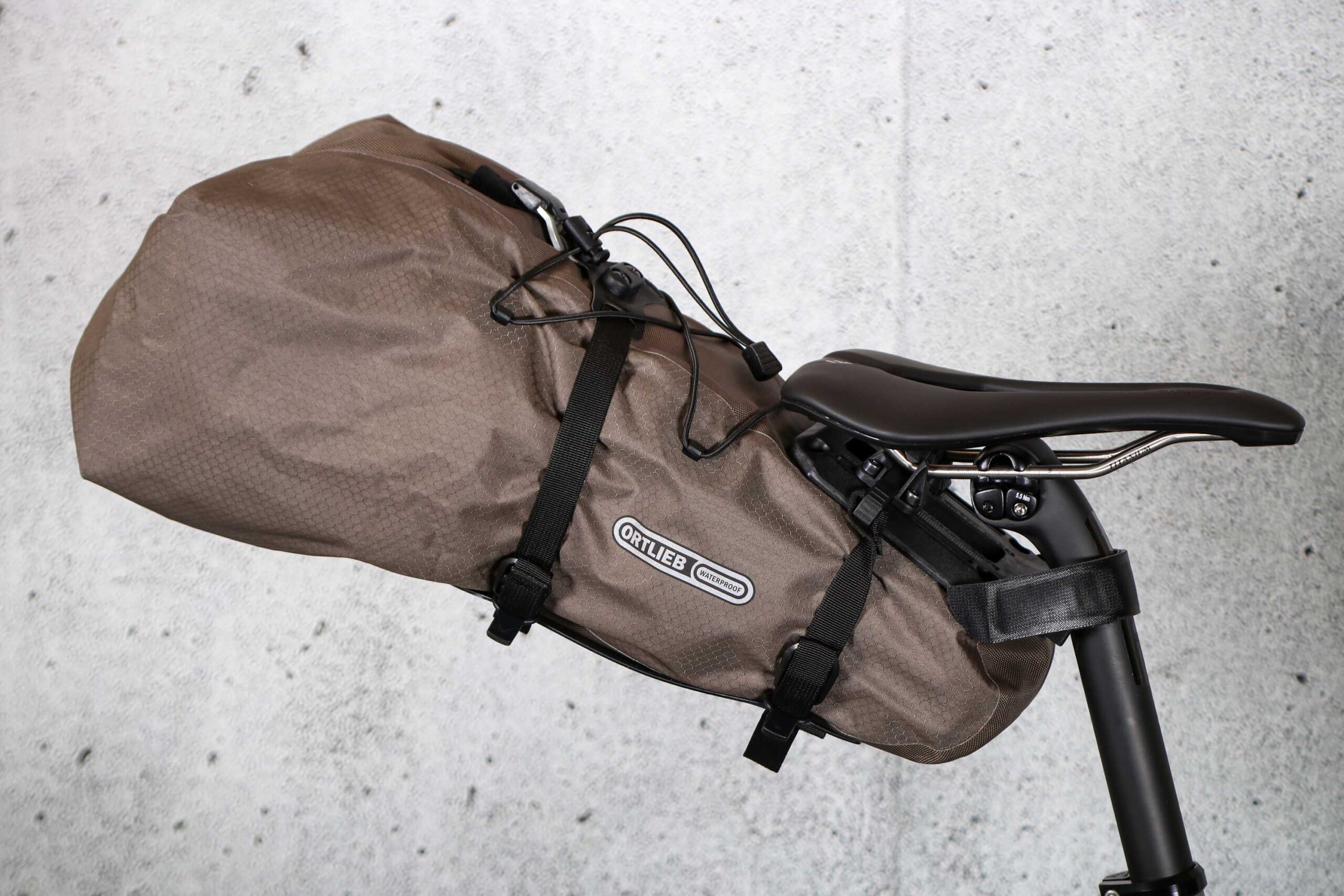 2024-ortlieb-seat-pack-qr-13-l