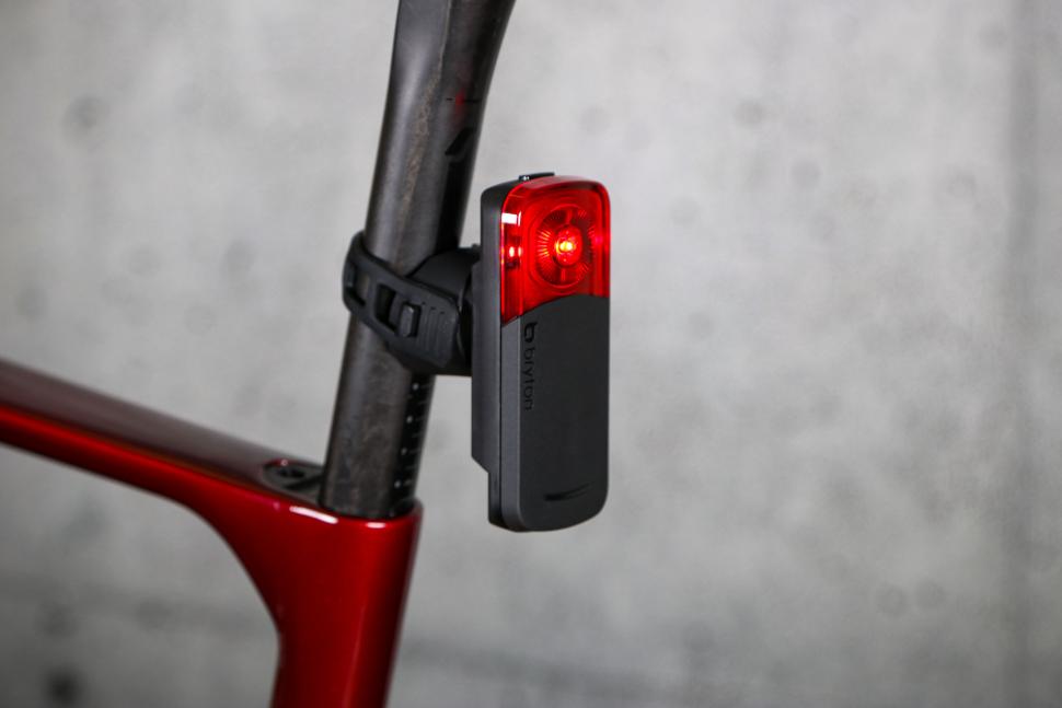 Bryton Gardia R300L Rear View Bike Radar Tail Light - Cycling News