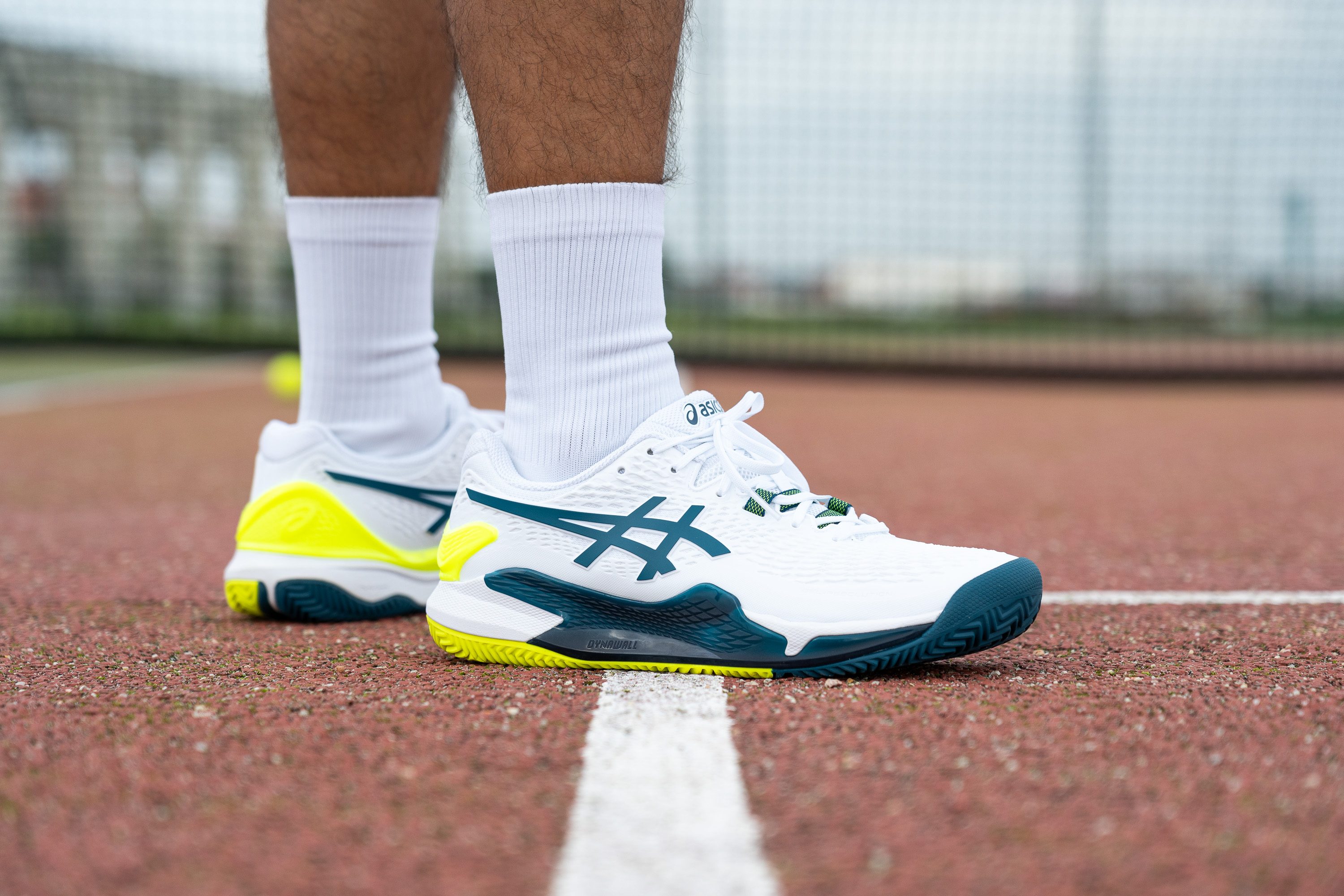 Cut in half: ASICS Gel Resolution 9 Clay Review | RunRepeat