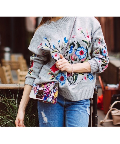 ZARA（ザラ）の「フラワー刺繍ニット コーデ プルオーバー セーター