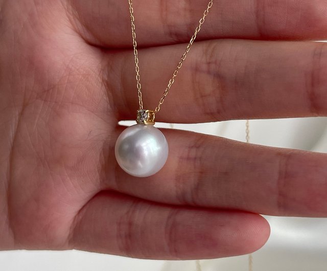 送料無料】ダイヤ付き 大珠南洋白蝶真珠ペンダント 18金ネックレス