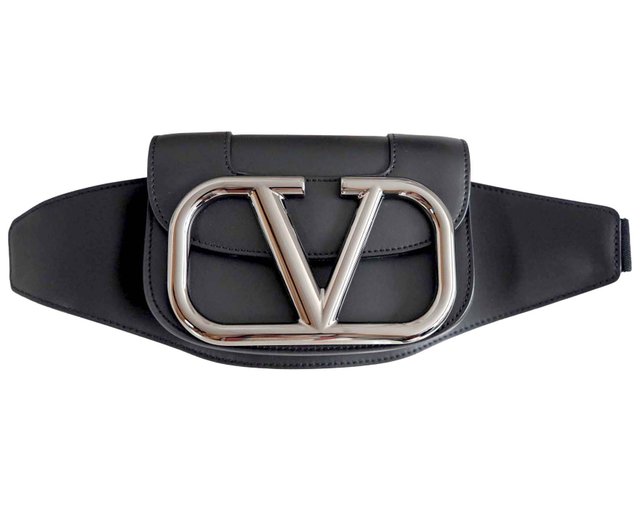 5%OFF】香港 VALENTINO GARAVANI ブラックレザーオーバーサイズロゴ