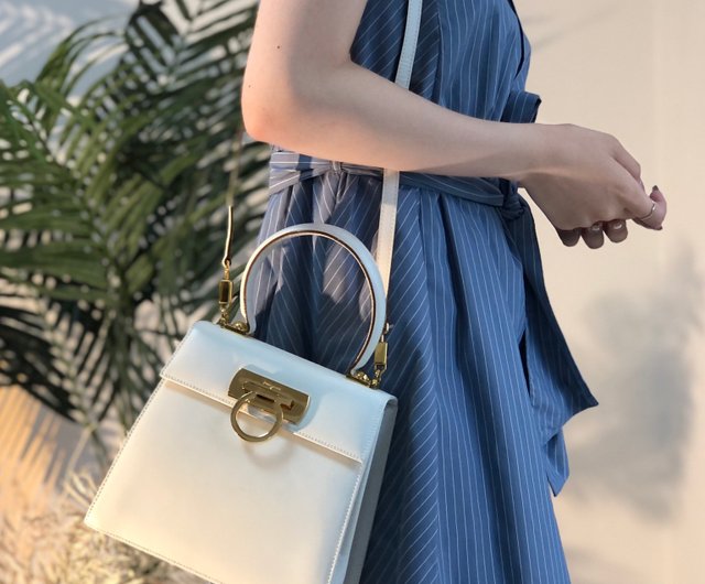 日本直送 名牌中古包 】Salvatore Ferragamo フェラガモ ガンチーニ