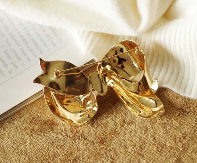 台湾 ヴィンテージ ゴールド トーン リボン ブローチ ピン モネ Damn
