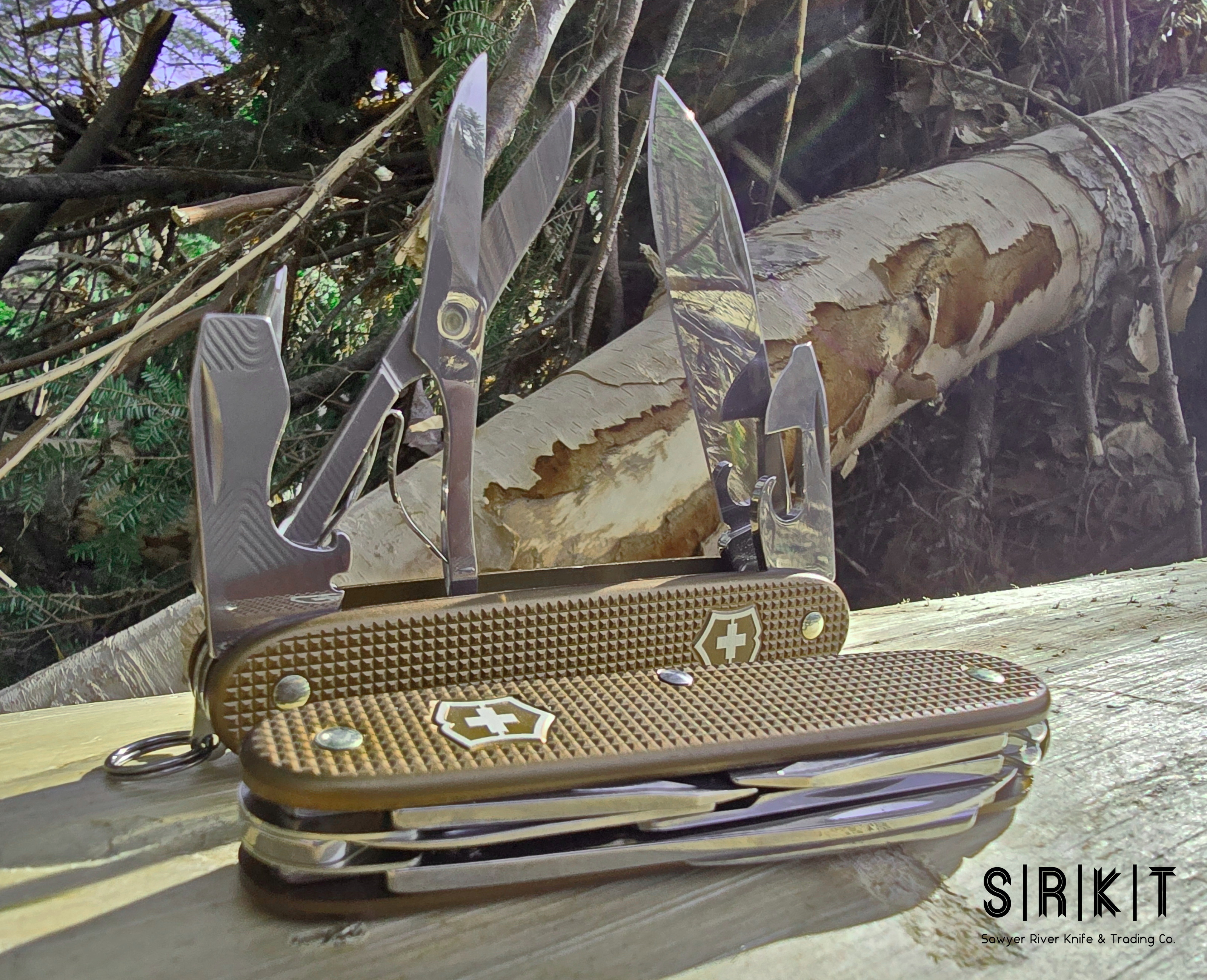 Victorinox Swiss Army Limited Edition 2024 Pioneer X Terra Brown Alox