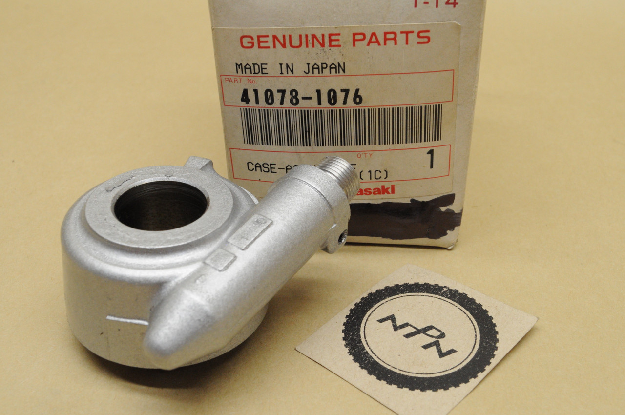 NOS Kawasaki ZX600 E1-E13 F1-F3 NINJA Speedometer Gear Drive 41078