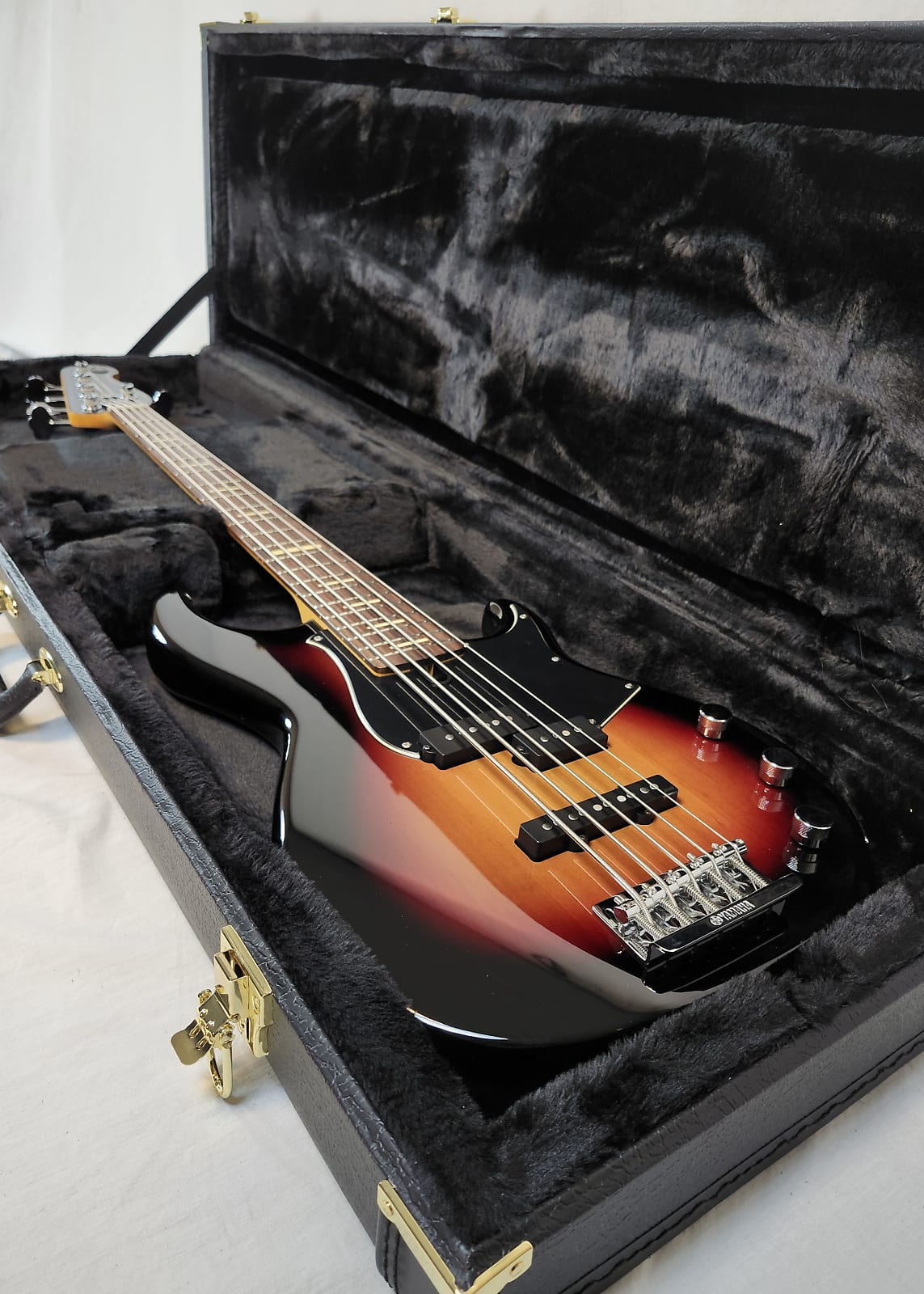 Yamaha BBP35 VS Professional 5 String Electric Bass Vintage