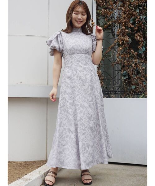 MERCURYDUO（マーキュリーデュオ）の「ボタニカルフラワーパフスリーブ