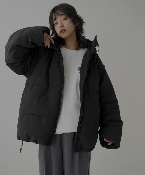 hellam（へラム）の「袖取り外し2WAYフードダウンジャケット（ダウン