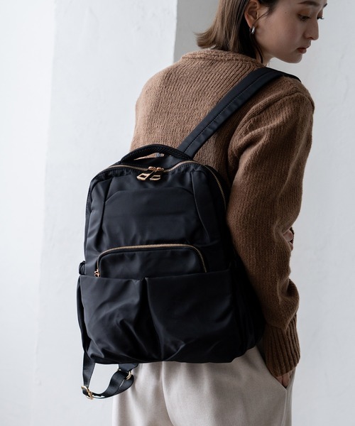 VitaFelice（ヴィータフェリーチェ）の「10ポケットナイロンリュック