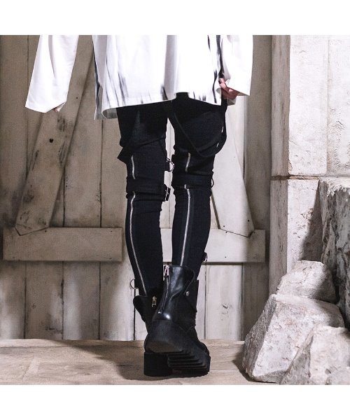 CIVARIZE（シヴァーライズ）の「『CIVARIZE』サスペンダー付き