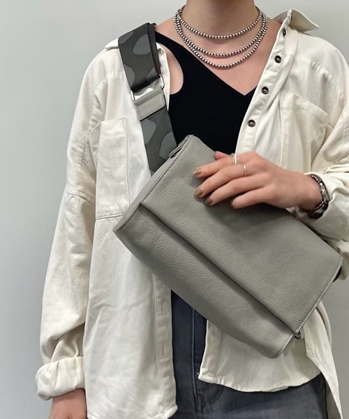 セール】《本革/470g》ワイドテープショルダーバッグ/ボディバッグ