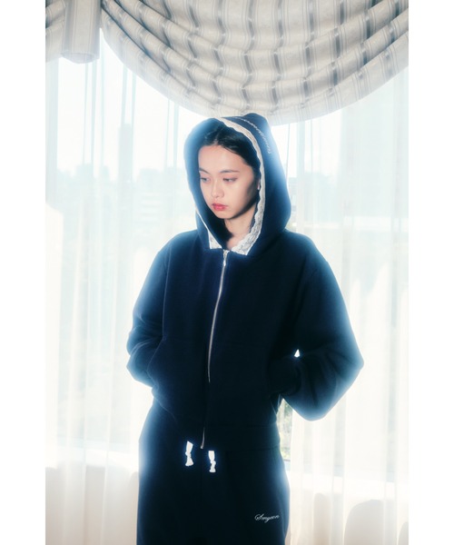 Compact lace zip hoodie / レース付きコンパクトジップフーディー