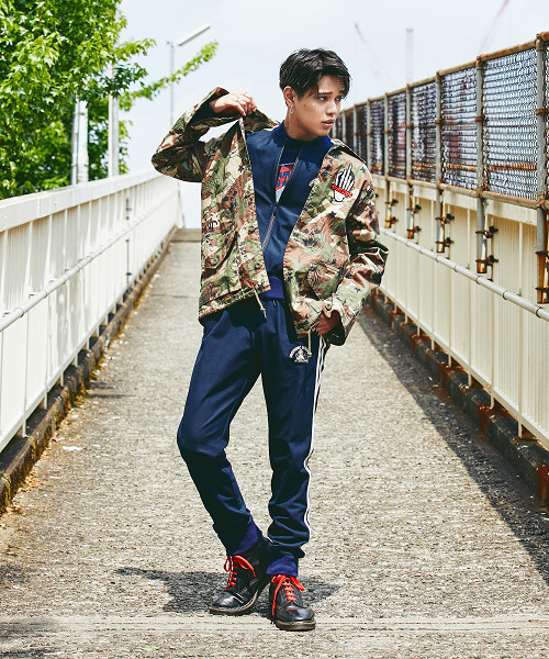 HYSTERIC GLAMOUR（ヒステリックグラマー）の「HYS LIGHTNING刺繍