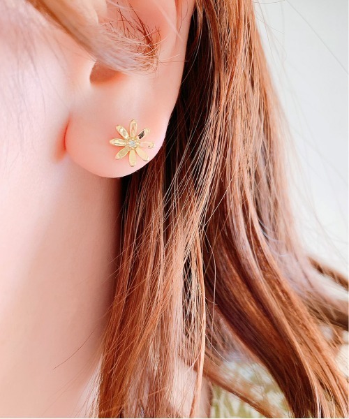 AHKAH（アーカー）の「フルブルームピアス（ピアス（片耳用））」 - WEAR