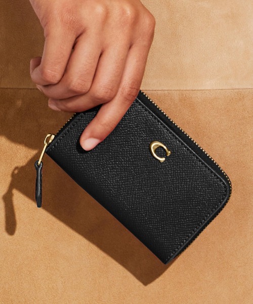 COACH（コーチ）の「スモール ジップ アラウンド カード ケース