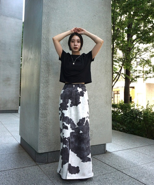 Ameri（アメリ）の「COW PATTERN SUEDE LIKE SKIRT（スカート）」 - WEAR