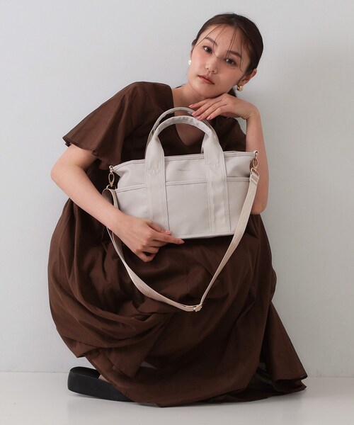 セール】【軽量/撥水加工/2WAY/多ポケット】ツイルミドルサイズトート