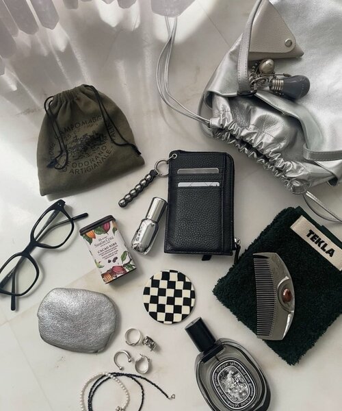 ear PAPILLONNER（イアパピヨネ）の「【ほし企画】本革スタッズ