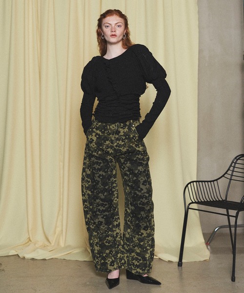 MAISON SPECIAL（メゾンスペシャル）の「Flower Camouflage Curve