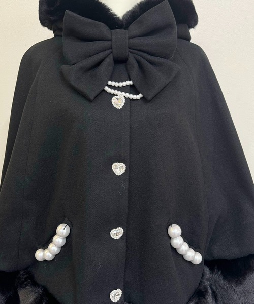 リボン付きボリュームファーフードケープコート（ポンチョ）｜MA*RS