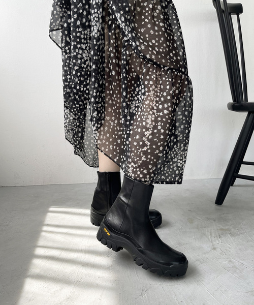 LE TALON（ルタロン）の「レザーVIBRAMソフトフィットショートブーツ